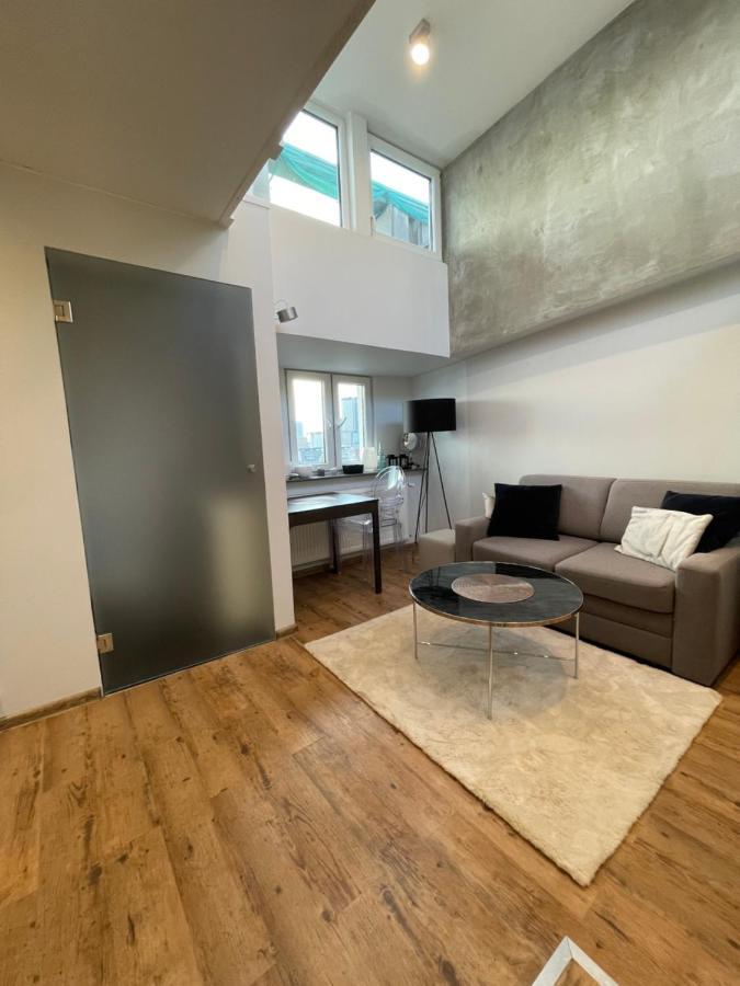 Warynskiego 9 - Piekna Panorama Miasta - Smart Tv 42 Cale - Wifi - Ekspres Kapsulkowy - W Pelni Wyposazona Kuchnia Warszawa Exteriör bild