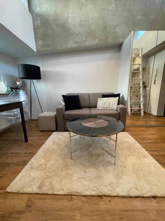 Warynskiego 9 - Piekna Panorama Miasta - Smart Tv 42 Cale - Wifi - Ekspres Kapsulkowy - W Pelni Wyposazona Kuchnia Warszawa Exteriör bild
