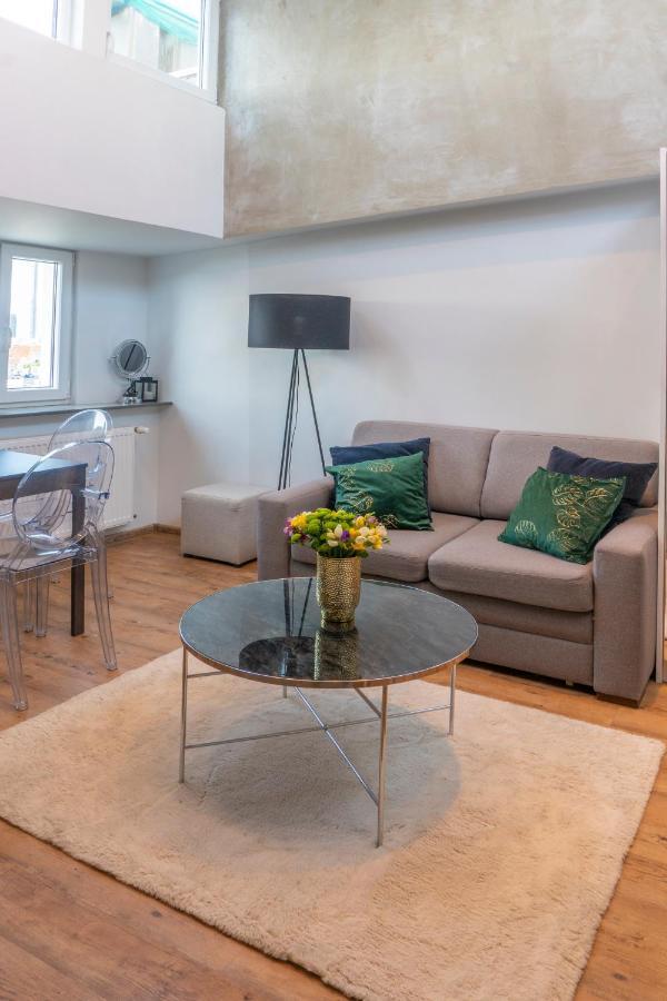Warynskiego 9 - Piekna Panorama Miasta - Smart Tv 42 Cale - Wifi - Ekspres Kapsulkowy - W Pelni Wyposazona Kuchnia Warszawa Exteriör bild
